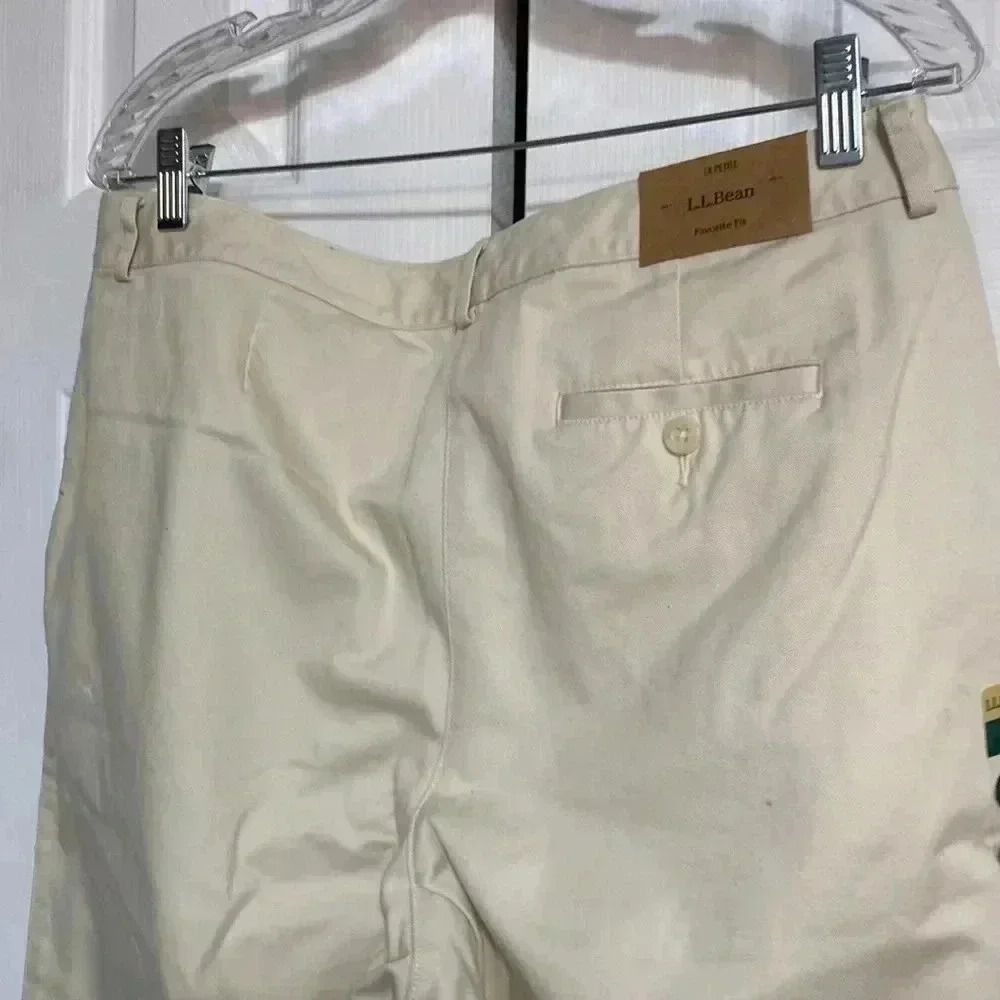 L.L. Bean NWT wrinkle free favorite fit cotton cream pants size 14P - Picture 4 of 6